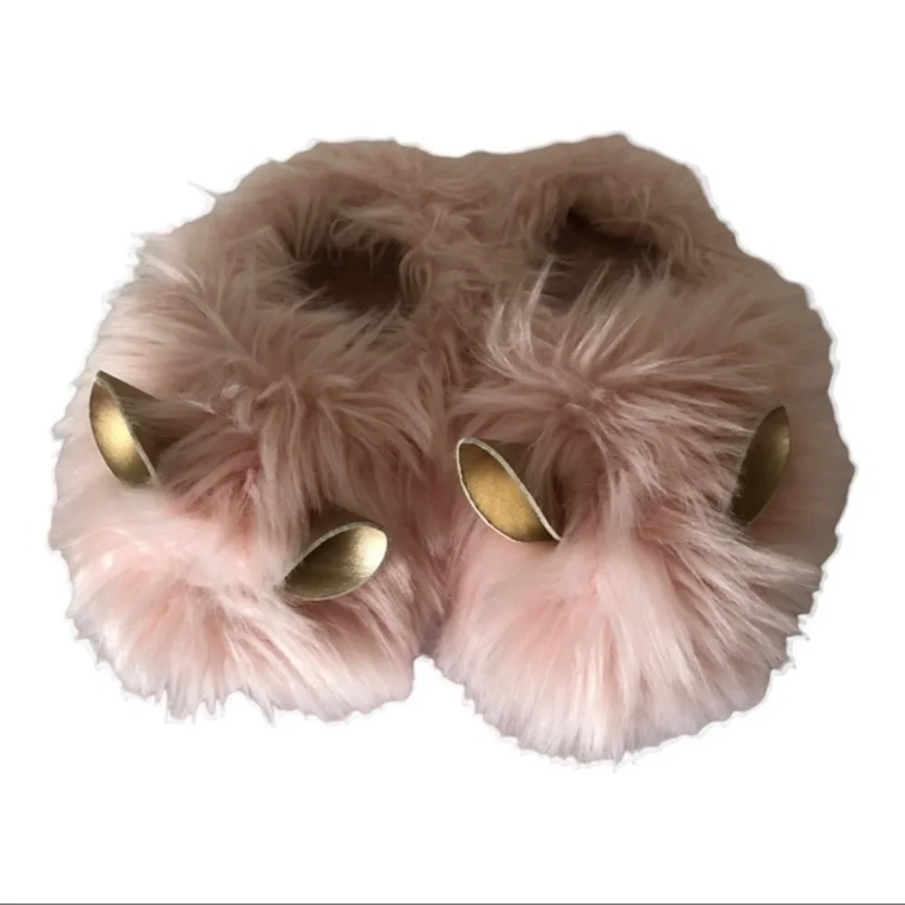 Girls Pink Furry House Slippers Size 11/12